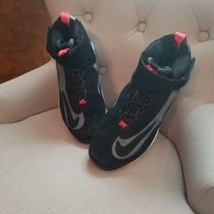 Size 9.5 Nike Air Max Ken Griffey Sneakers